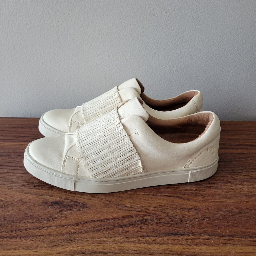 FRYE Ivy Gore slip on sneakers in cream coloured leather